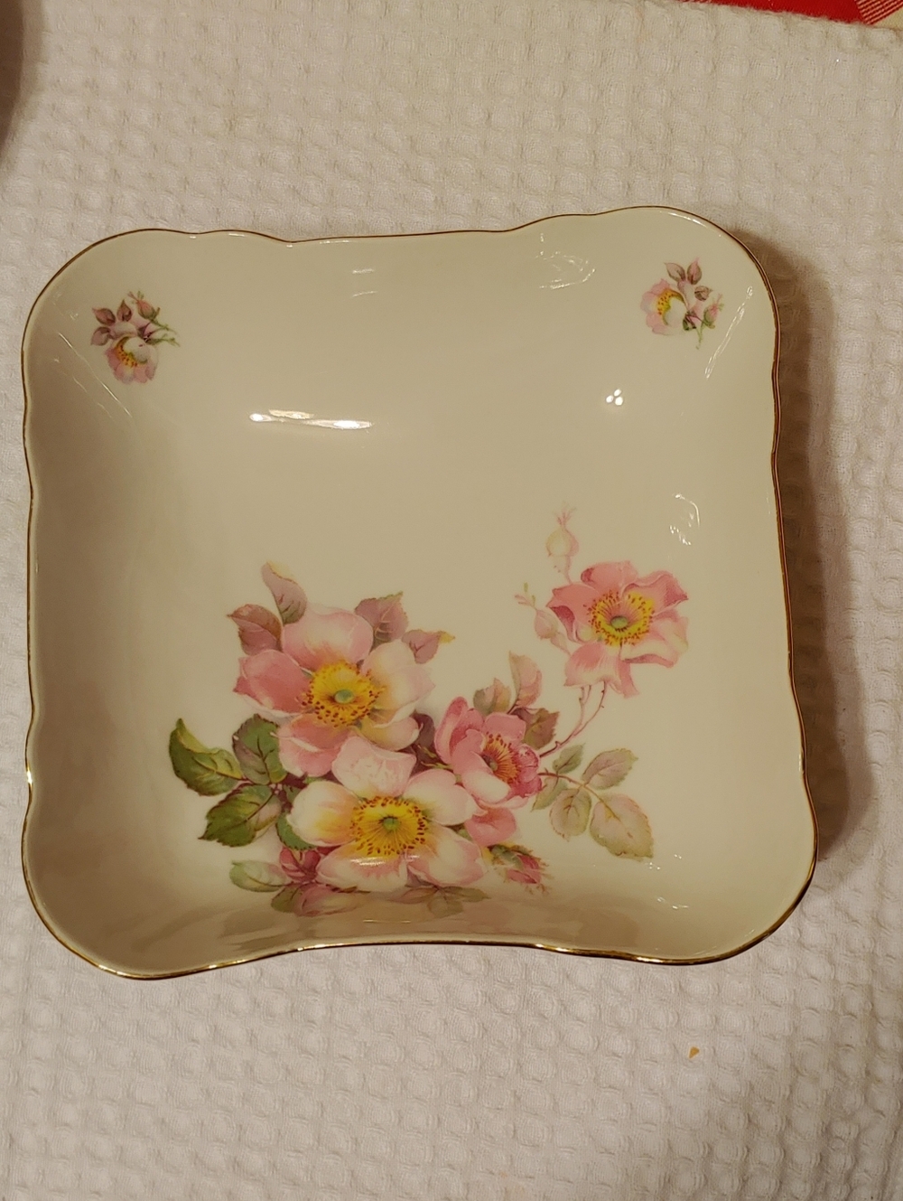 Vintage Floral Decorative Serving Bowl - Pink